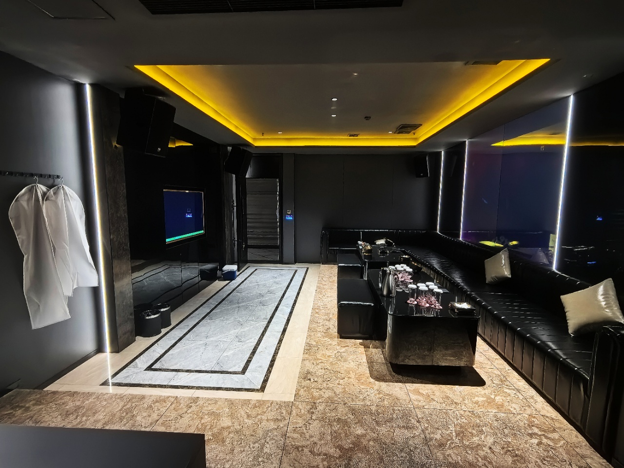 Gallery 2