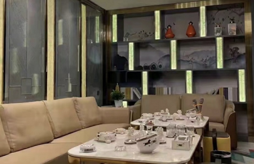 Gallery 2