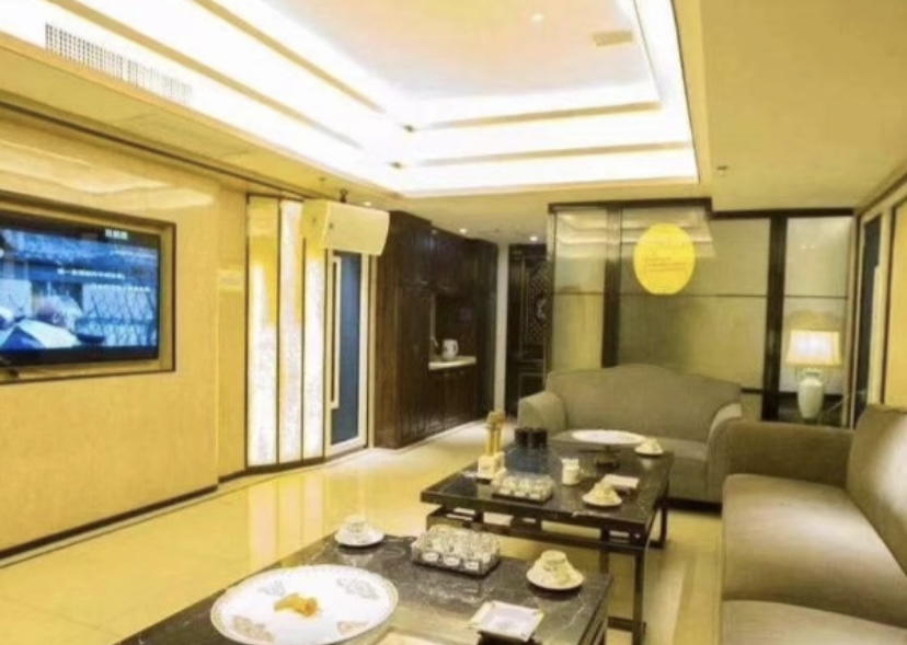 Gallery 2