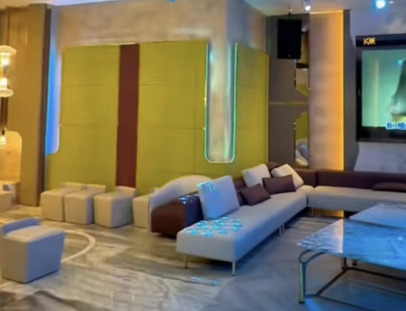 Gallery 3
